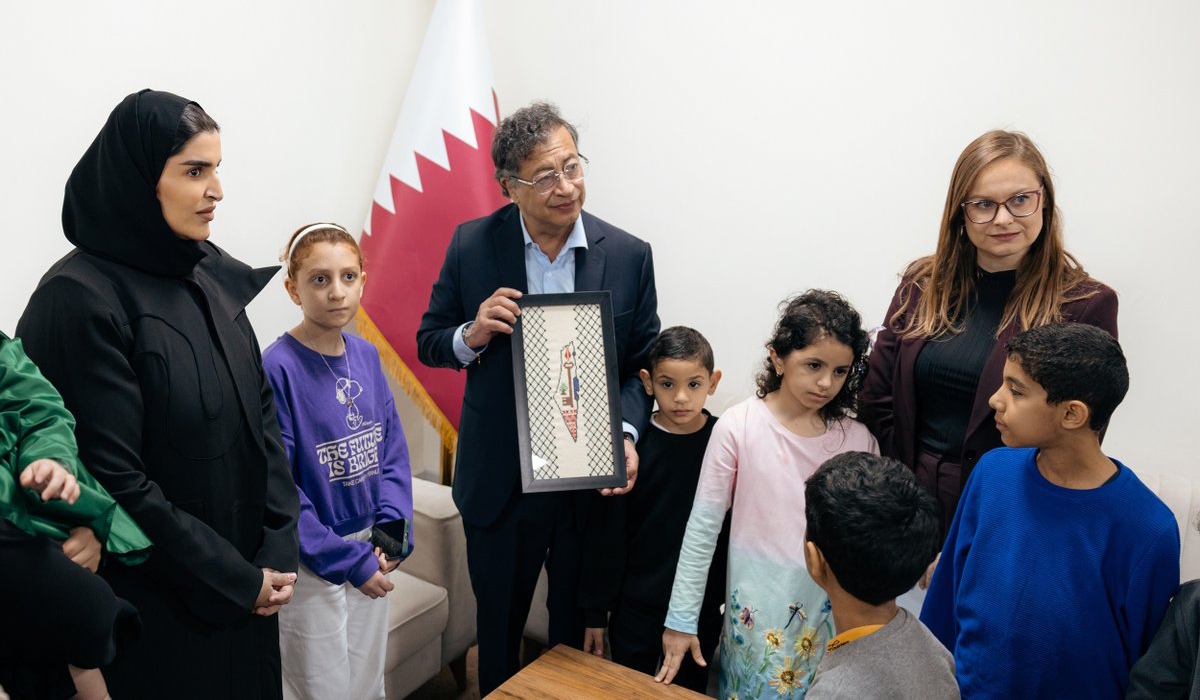 President of Colombia Visits Residence of Palestinians Receiving Treatment in Qatar